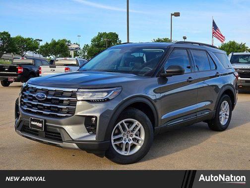 Carbonized Gray Metallic 2026 Ford Explorer Active w/200A Pkg