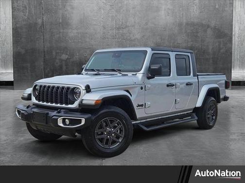 2024 Jeep Gladiator Sport S