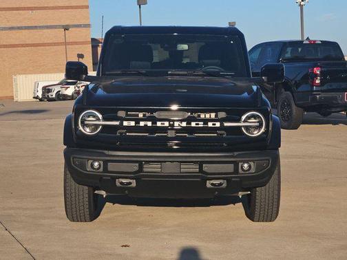 Shadow Black 2026 Ford Bronco Outer Banks