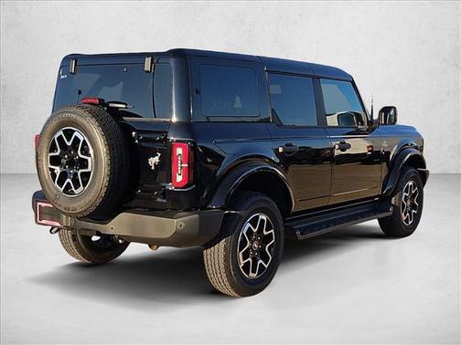 Shadow Black 2026 Ford Bronco Outer Banks