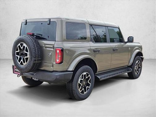 Marsh Gray 2026 Ford Bronco Outer Banks