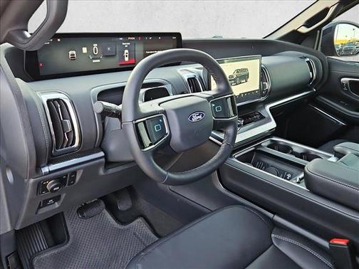 Agate Black Metallic 2027 Ford Expedition Max Platinum