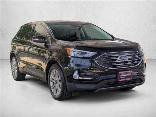 Agate Black Metallic 2024 Ford Edge Titanium