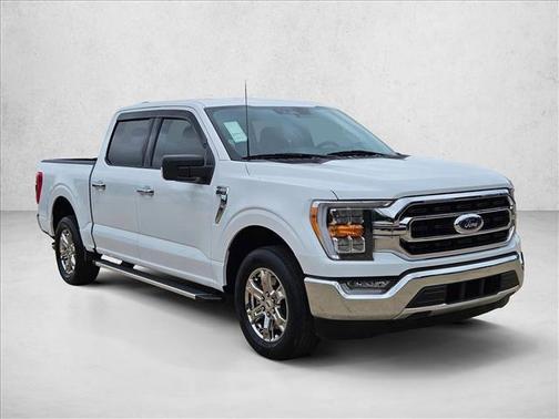 Oxford White 2023 Ford F-150 XLT