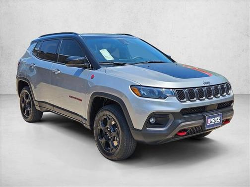 Billet Silver Metallic Clearcoat 2023 Jeep Compass Trailhawk