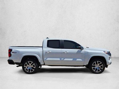 Summit White 2023 Chevrolet Colorado Z71