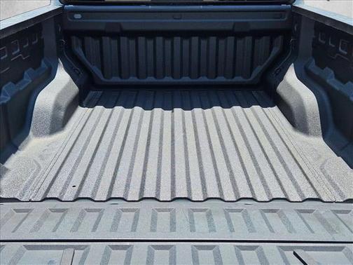 Summit White 2023 Chevrolet Colorado Z71