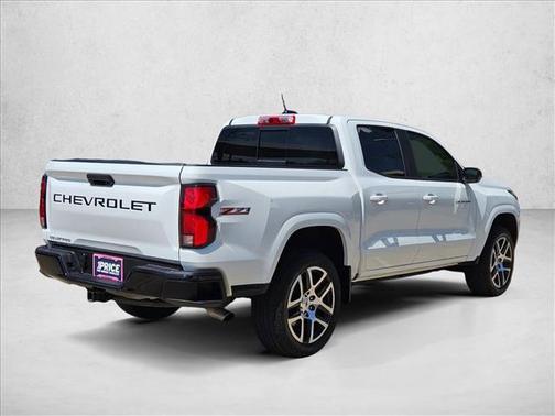 Summit White 2023 Chevrolet Colorado Z71