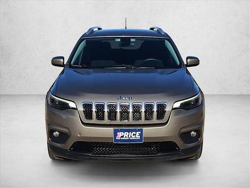 Light Brownstone Pearlcoat 2019 Jeep Cherokee Latitude