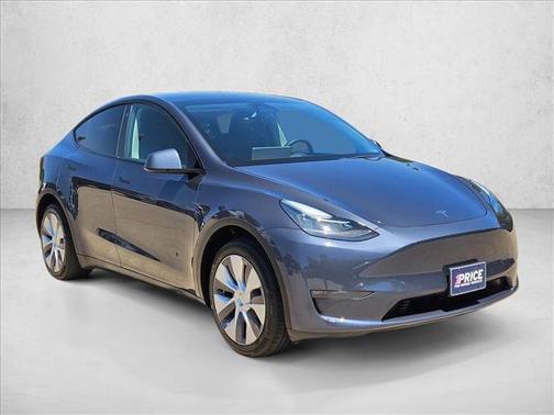 Silver/Gray 2023 Tesla Model Y Long Range Dual Motor All-Wheel Drive