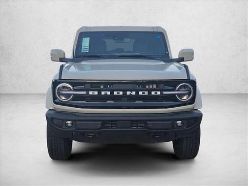 Desert Sand 2025 Ford Bronco Outer Banks