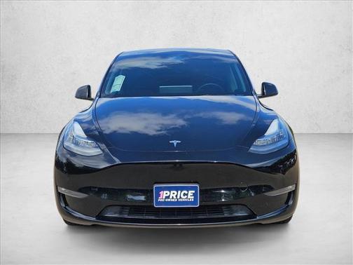 2022 Tesla Model Y Long Range Dual Motor All-Wheel Drive