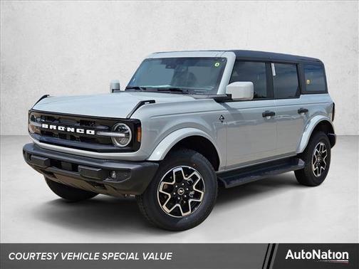 Avalanche Gray 2026 Ford Bronco Outer Banks