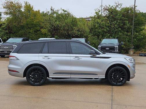 Silver Radiance Metallic Clearcoat 2024 Lincoln Aviator Reserve AWD