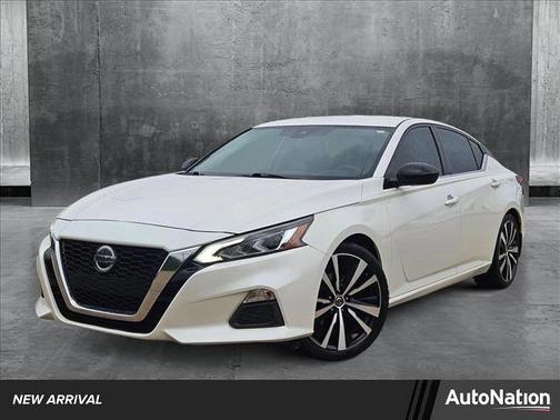 2020 Nissan Altima SR FWD