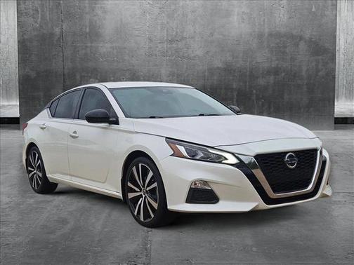 2020 Nissan Altima SR FWD