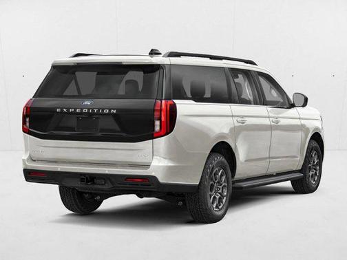 Star White Metallic Tri-Coat 2026 Ford Expedition Max Active 4x2