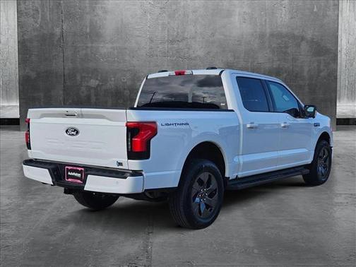 2025 Ford F-150 Lightning Flash
