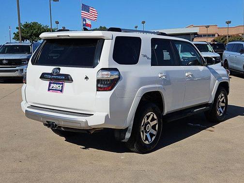 Super White 2018 Toyota 4Runner TRD Off Road
