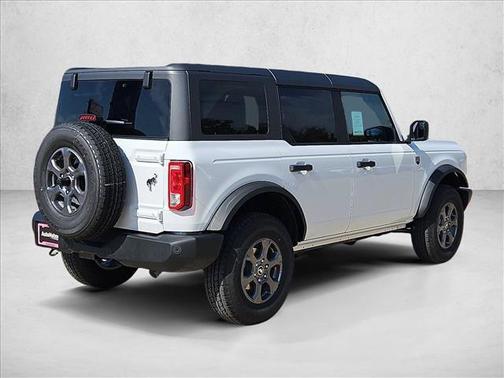 Oxford White 2026 Ford Bronco Big Bend