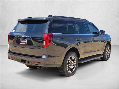 Dark Matter Gray Metallic 2026 Ford Expedition Active