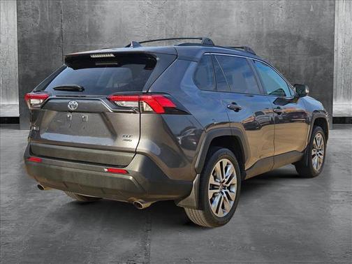 2022 Toyota RAV4 XLE Premium