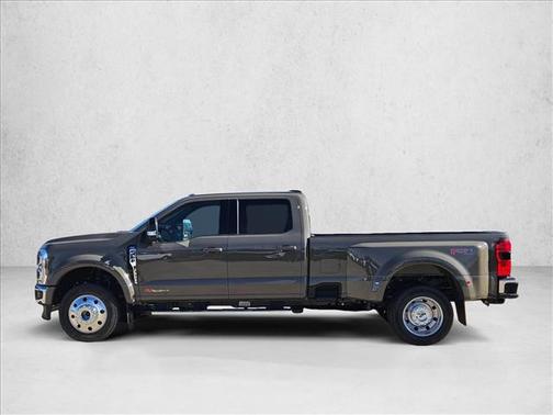 2026 Ford F-450 Lariat