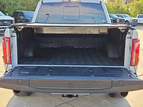Avalanche 2024 Ford F-150 Raptor