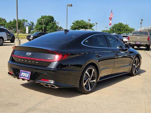 Onyx Black 2023 Hyundai SONATA SEL Plus