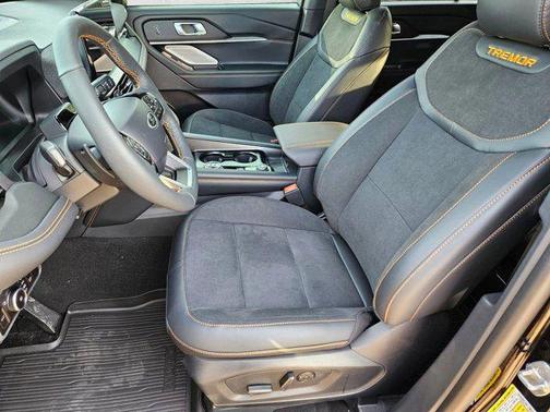 Agate Black Metallic 2026 Ford Explorer Tremor