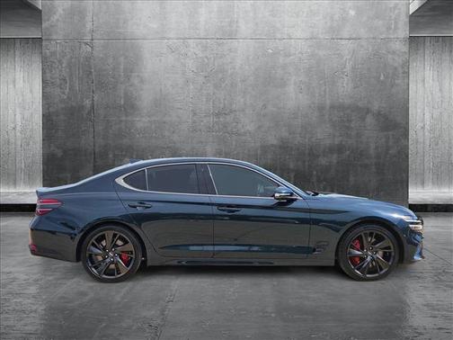 2022 Genesis G70 3.3T RWD