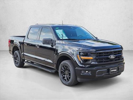 Agate Black Metallic 2026 Ford F-150 XLT