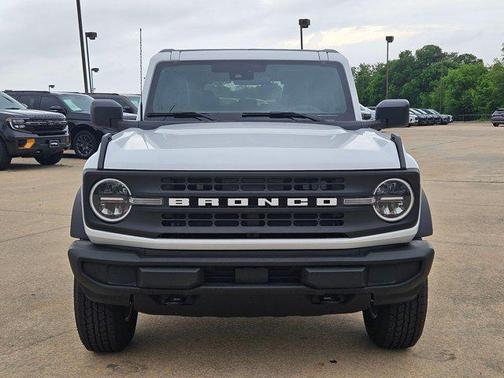 Oxford White 2026 Ford Bronco Big Bend