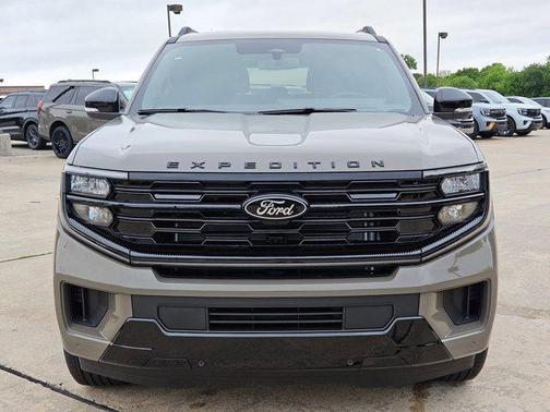 Marsh Gray 2026 Ford Expedition Max Platinum