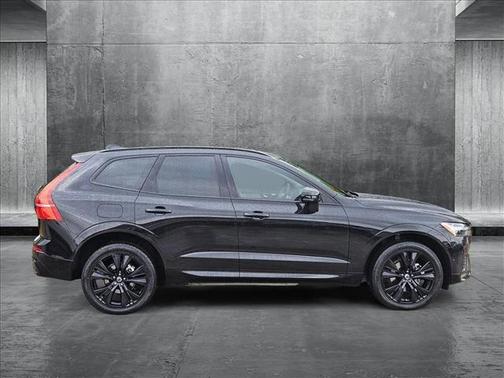 2025 Volvo XC60 Plus