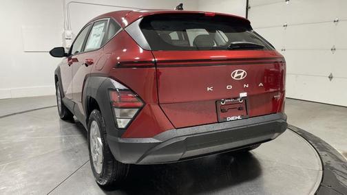 2025 Hyundai KONA SE