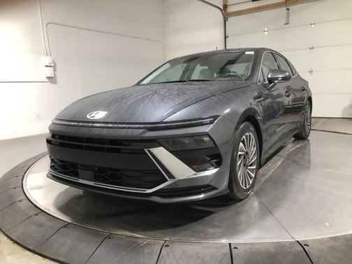 2024 Hyundai SONATA Hybrid SEL