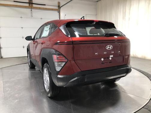 2025 Hyundai KONA SE