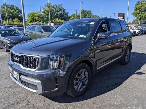 2023 Kia Telluride LX