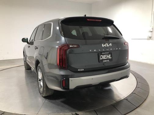 2023 Kia Telluride LX