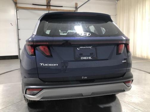 2025 Hyundai TUCSON SE