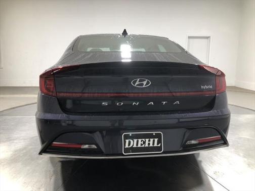 2022 Hyundai SONATA Hybrid SE