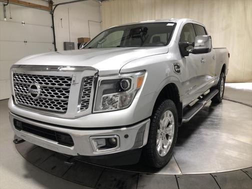 2016 Nissan Titan XD SL