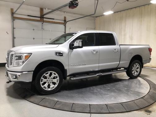 2016 Nissan Titan XD SL