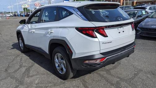 2022 Hyundai TUCSON SE