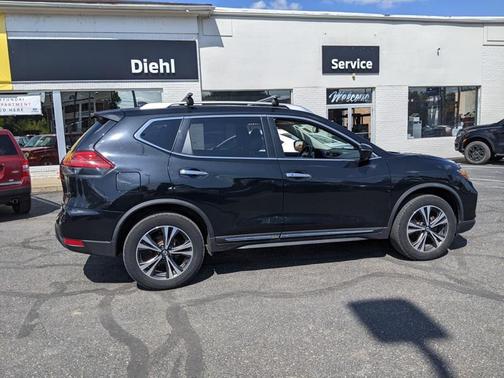 2017 Nissan Rogue SL