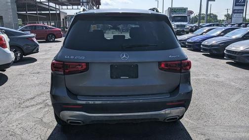 2022 Mercedes-Benz GLB 250 4MATIC