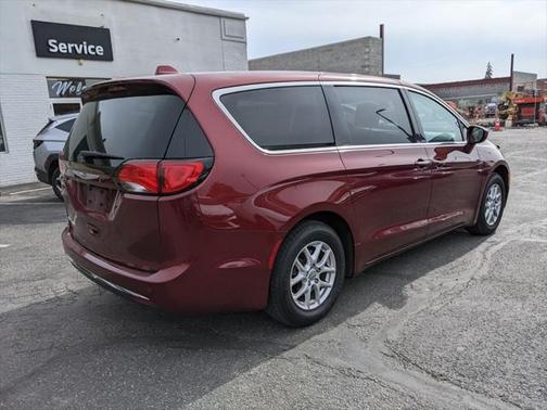 2020 Chrysler Pacifica Touring
