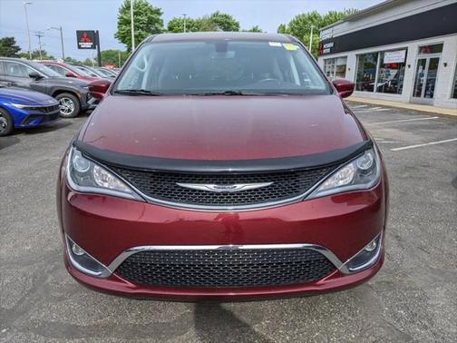 2020 Chrysler Pacifica Touring