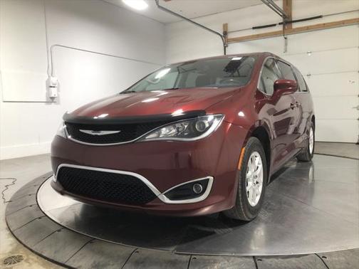 2020 Chrysler Pacifica Touring